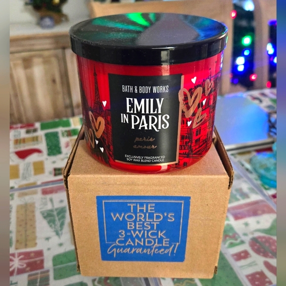 Bath & Body Works Emily in Paris ☆ PARIS AMOUR ☆ Red Candle - Picture 7 of 8